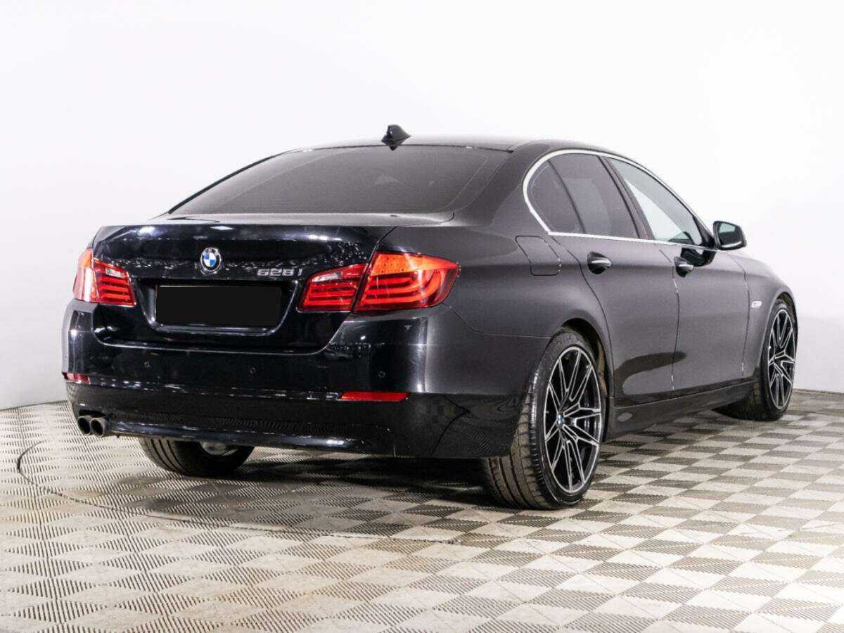 Купить BMW 5 серии 528i, 2012, 67 811 км, фото №5