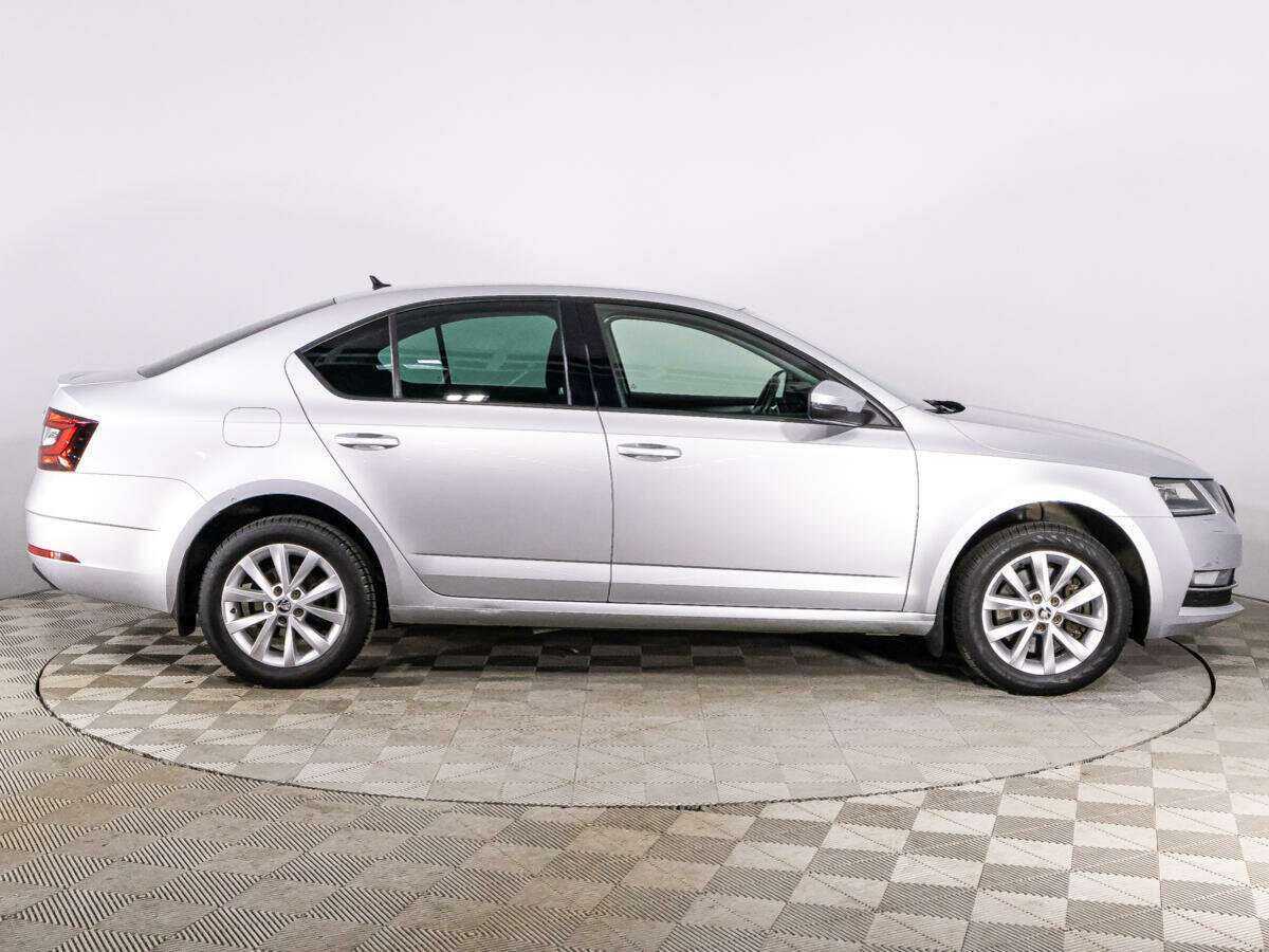 Купить Skoda Octavia, 2018, 163 569 км, фото №4