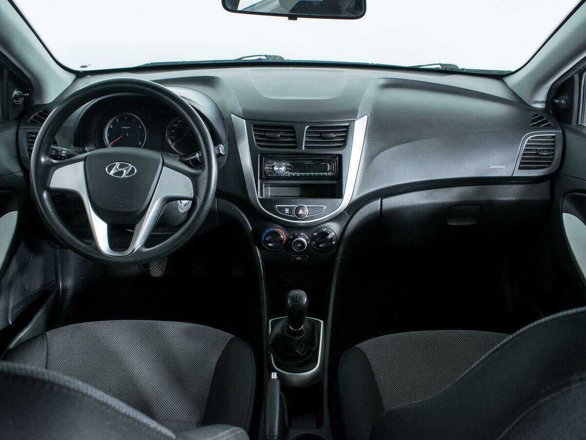 Купить Hyundai Solaris, 2012, 81 900 км, фото №12