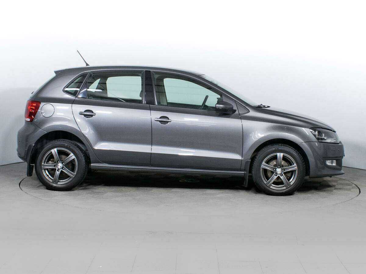 Купить Volkswagen Polo, 2012, 68 085 км, фото №4