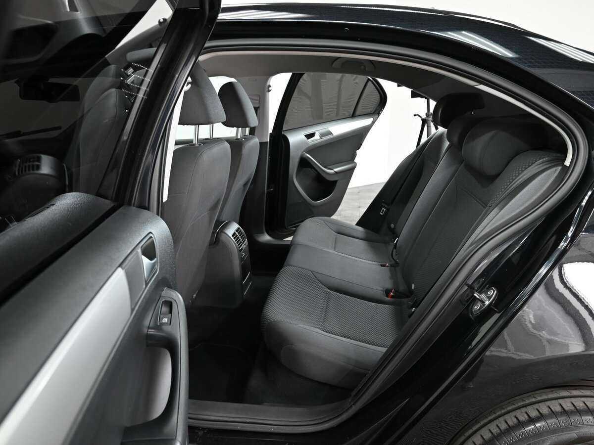 Купить Volkswagen Jetta, 2012, 139 000 км, фото №6