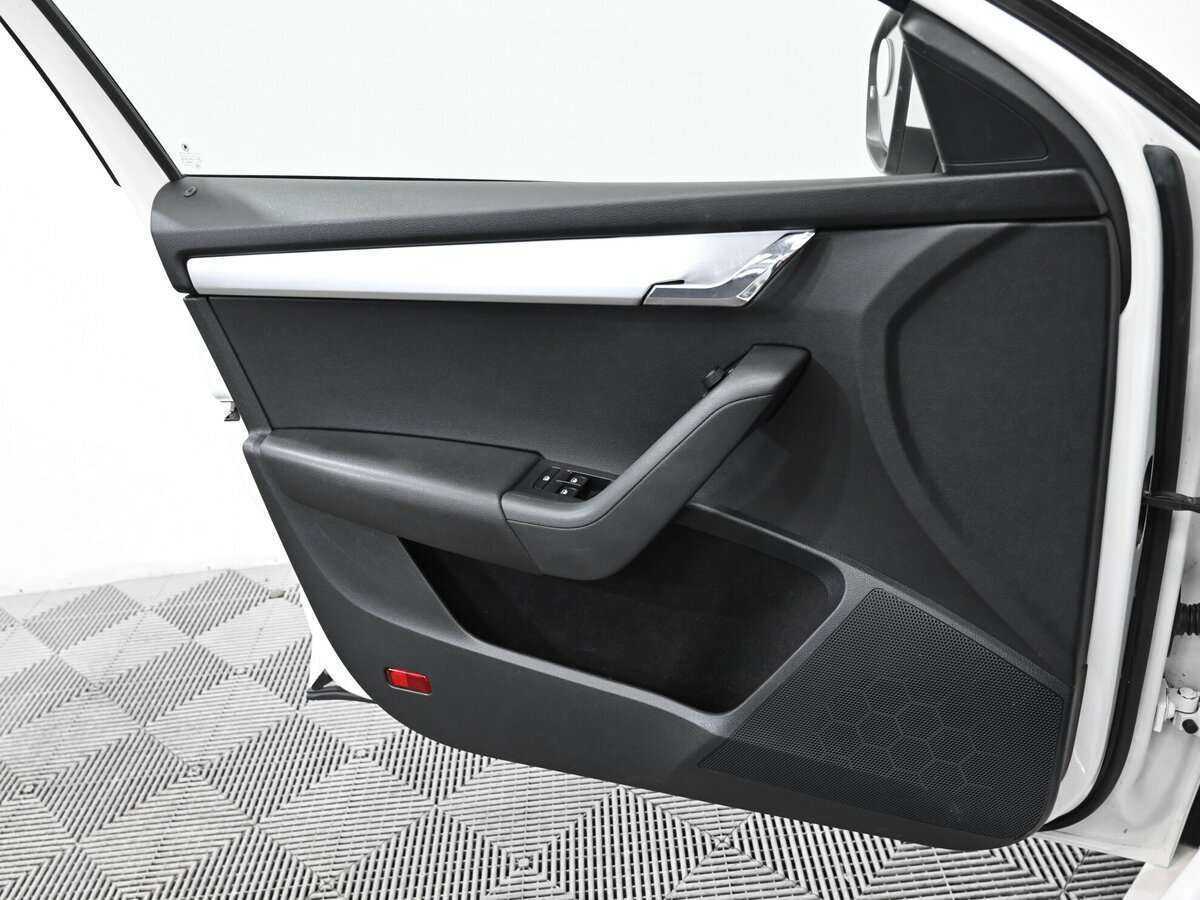 Купить Skoda Octavia, 2017, 137 000 км, фото №6