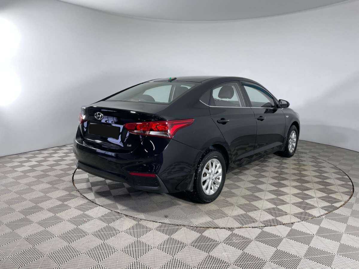 Купить Hyundai Solaris, 2017, 169 000 км, фото №4