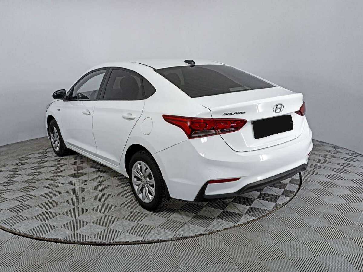 Купить Hyundai Solaris, 2017, 157 403 км, фото №7