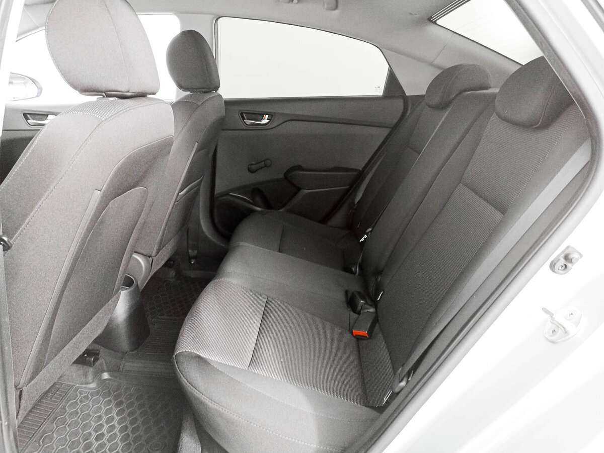 Купить Hyundai Solaris, 2017, 85 053 км, фото №12