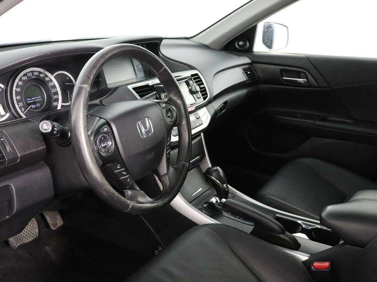 Купить Honda Accord, 2013, 165 000 км, фото №8