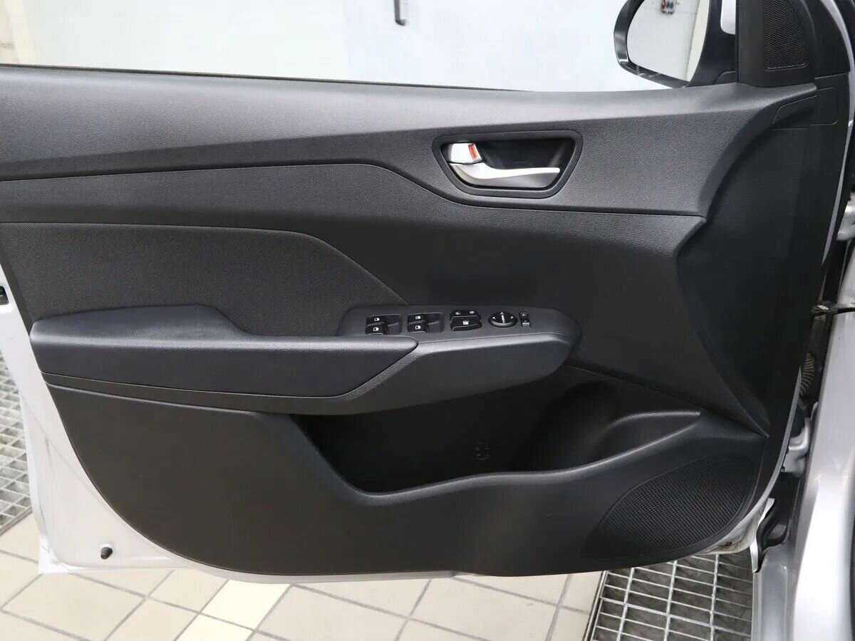 Купить Hyundai Solaris, 2021, 32 400 км, фото №8