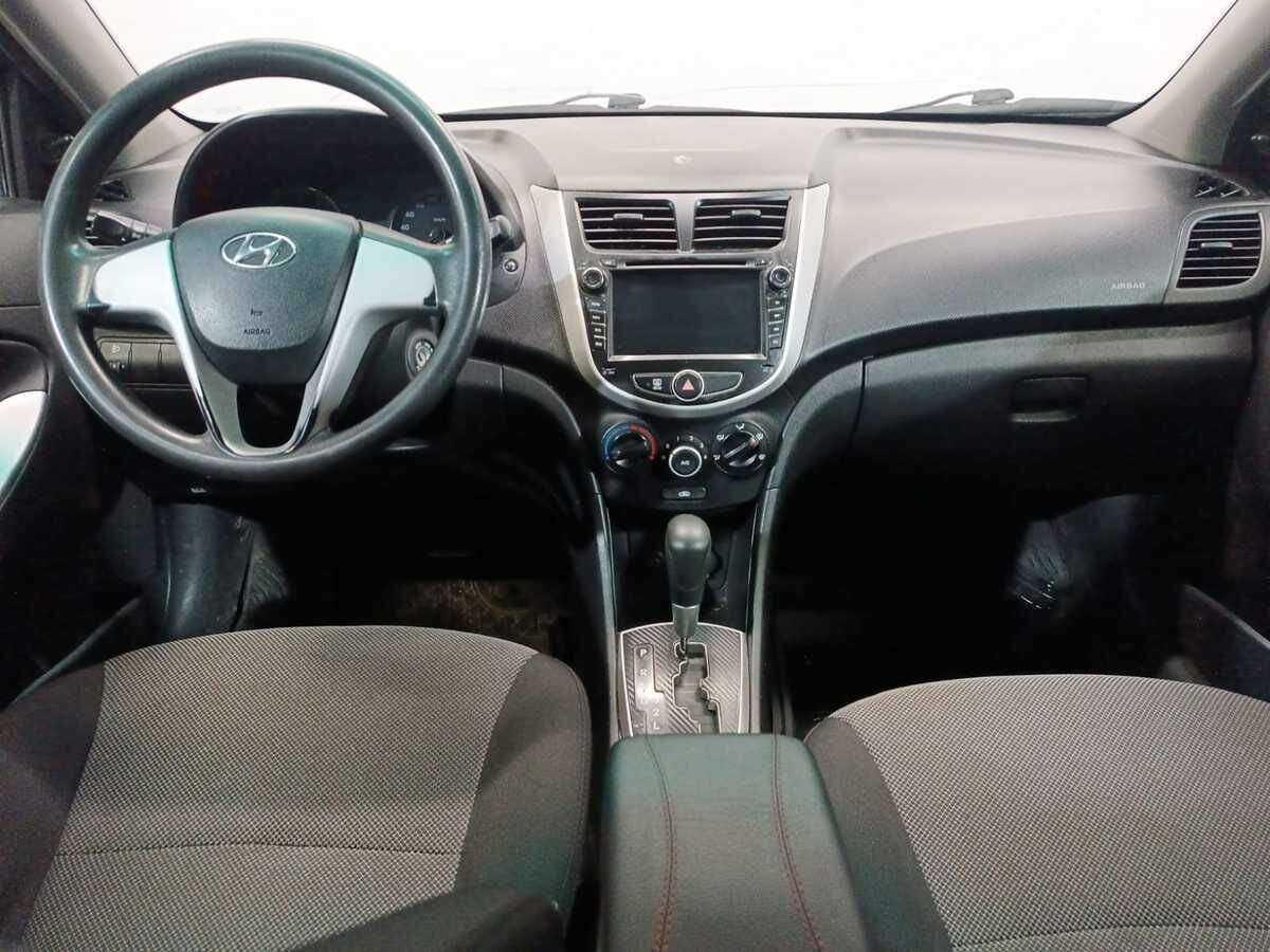 Купить Hyundai Solaris, 2012, 151 000 км, фото №9