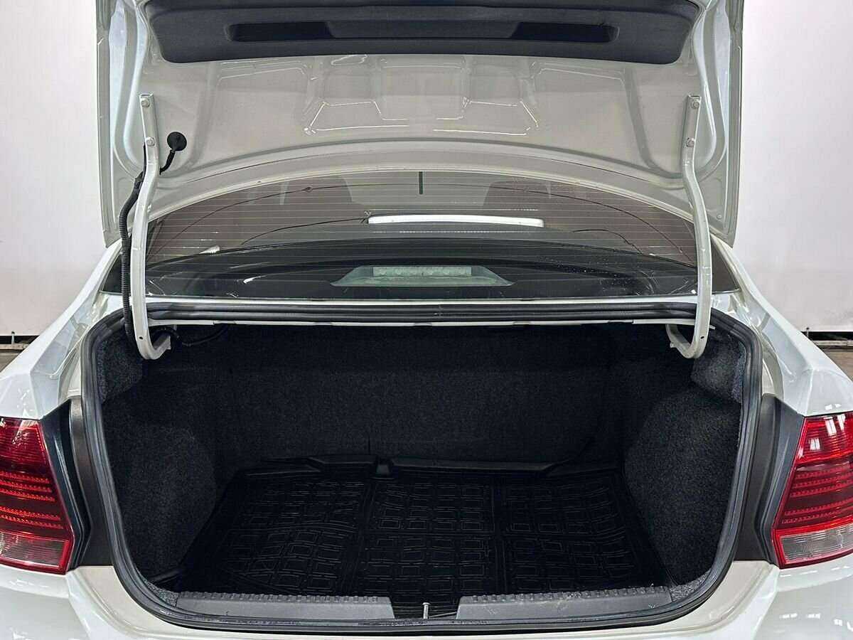 Купить Volkswagen Polo, 2019, 57 790 км, фото №15