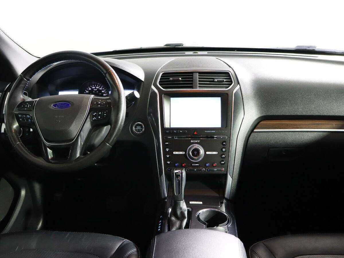 Купить Ford Explorer, 2016, 128 003 км, фото №11