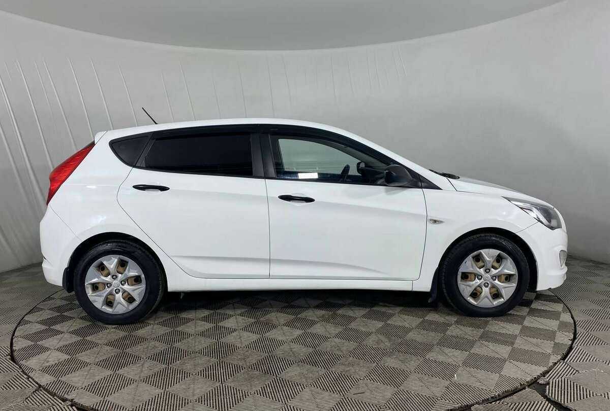 Купить Hyundai Solaris, 2014, 172 201 км, фото №4