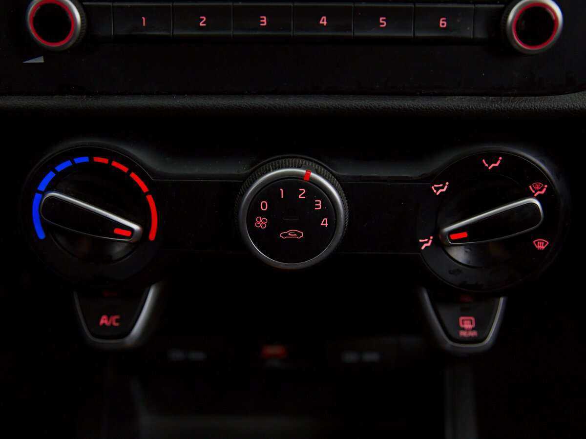 Купить Kia Rio, 2020, 85 121 км, фото №8