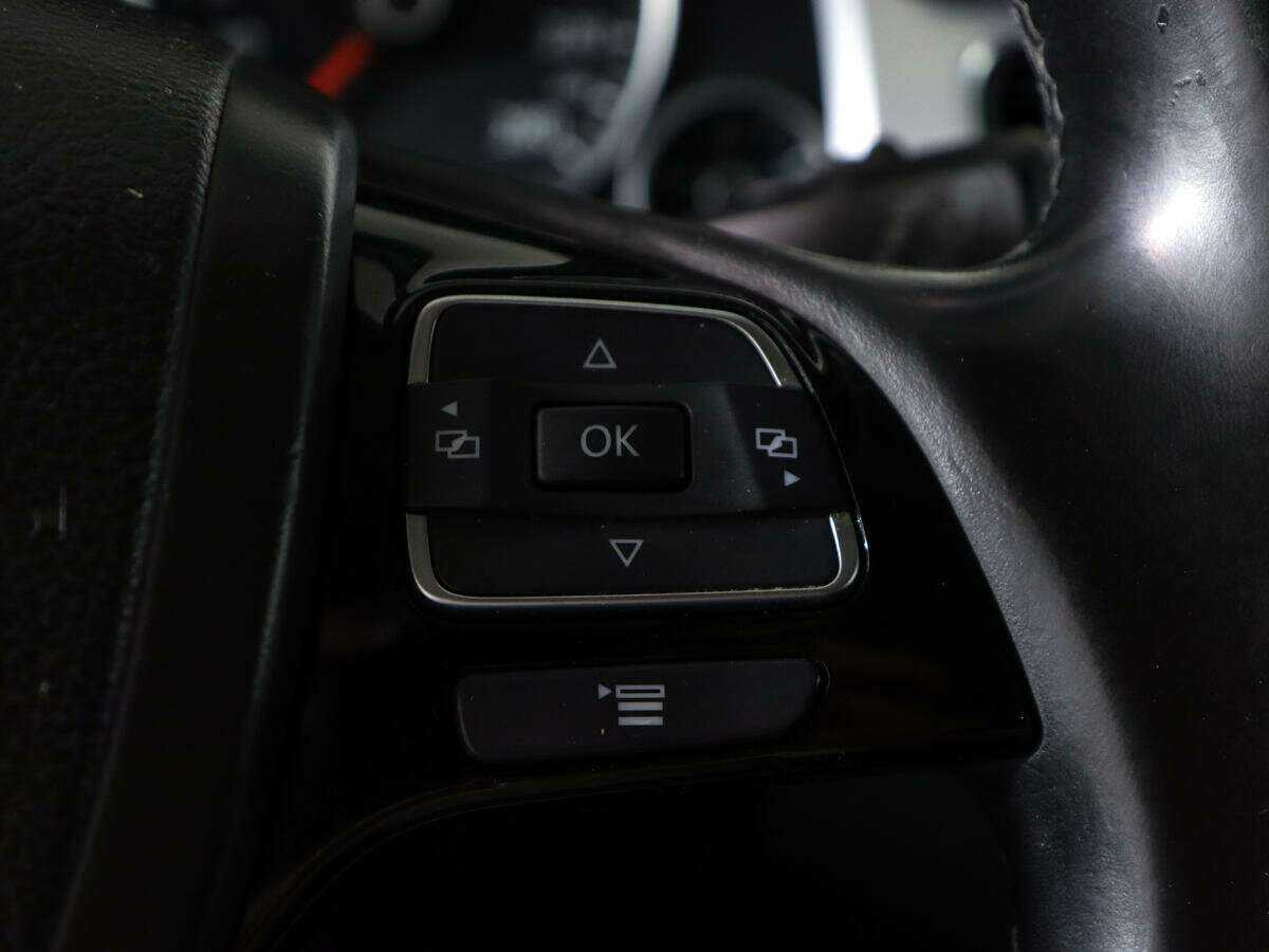 Купить Volkswagen Touareg, 2012, 200 985 км, фото №23