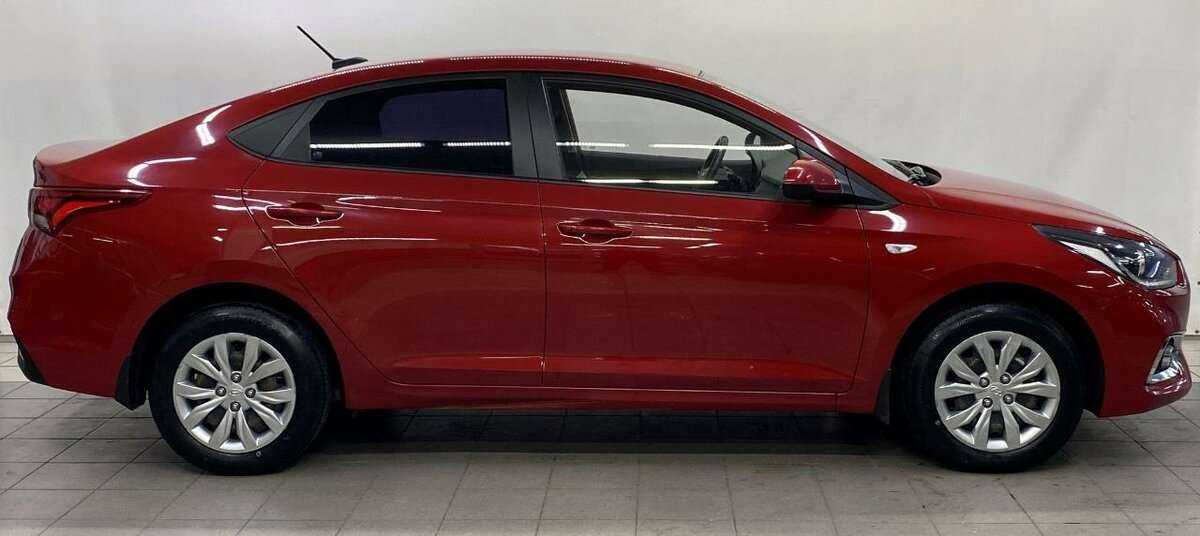Купить Hyundai Solaris, 2018, 77 668 км, фото №4