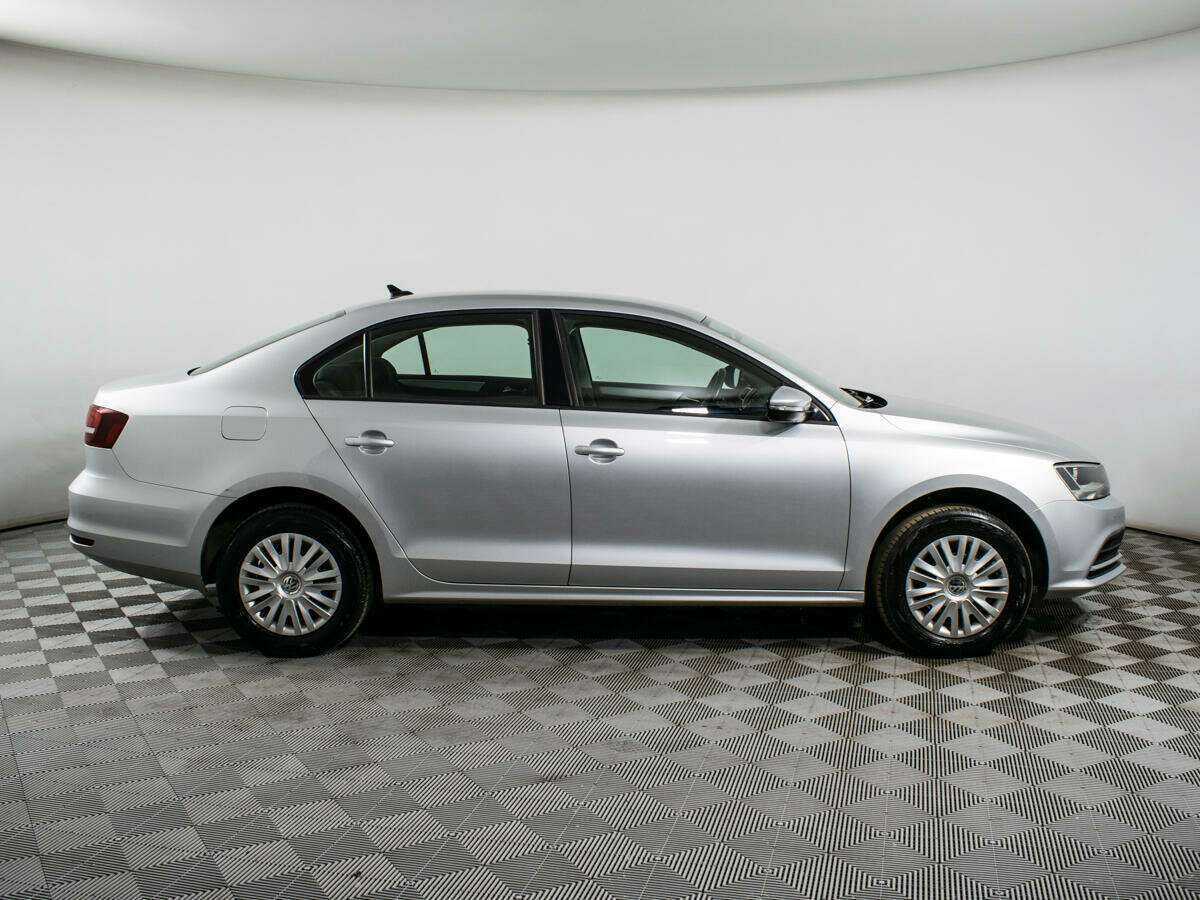 Купить Volkswagen Jetta, 2018, 82 587 км, фото №4