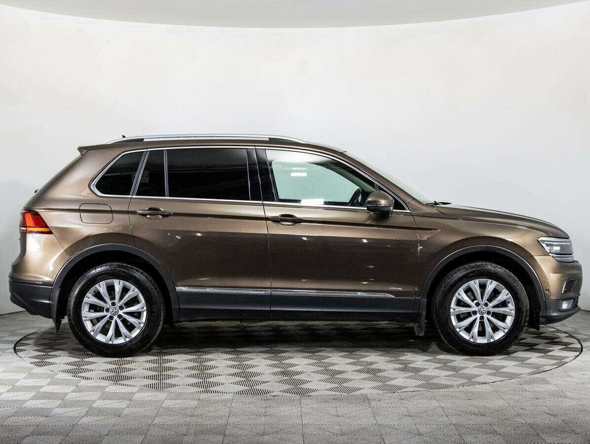 Купить Volkswagen Tiguan, 2017, 160 237 км, фото №4