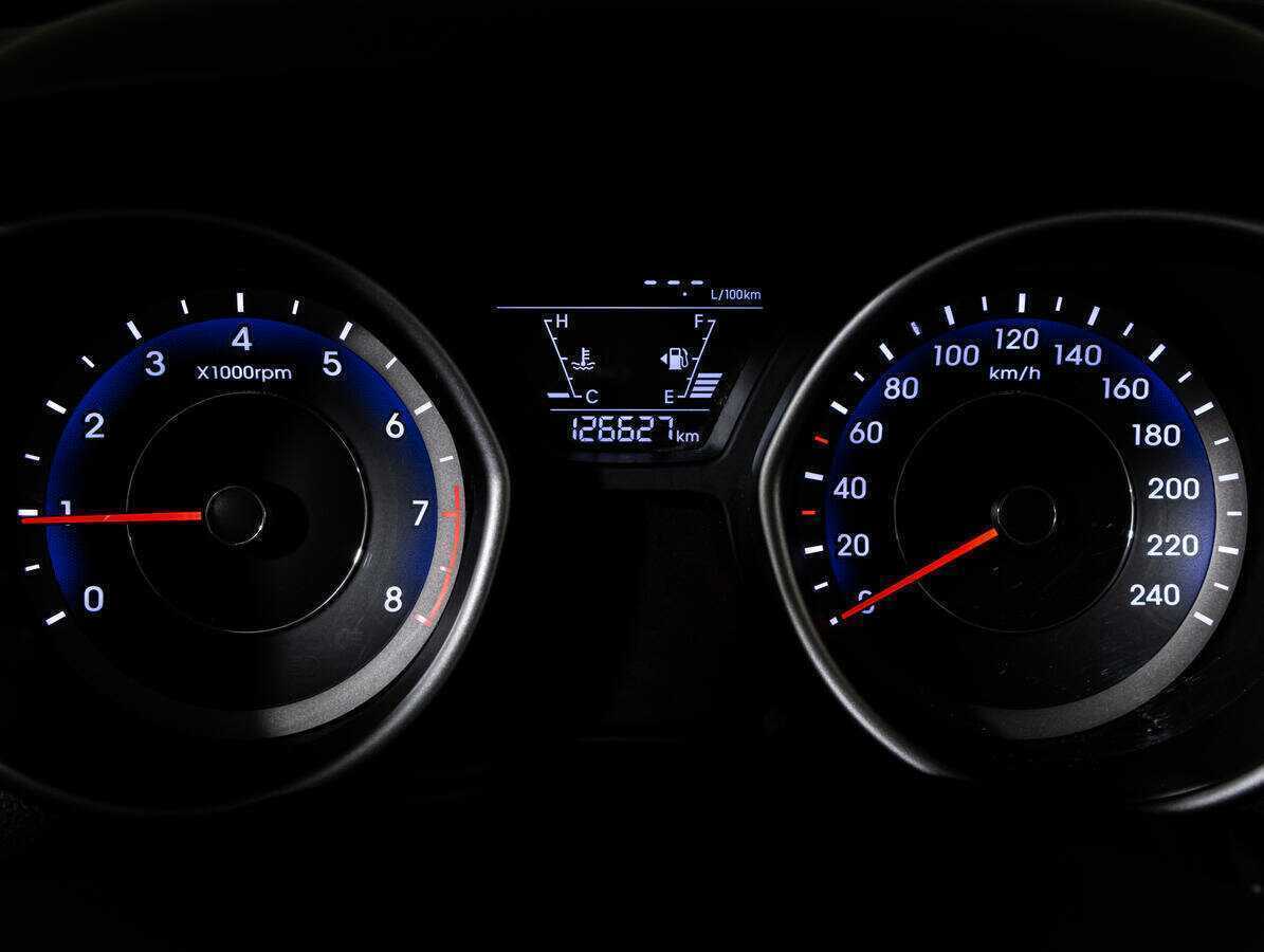 Купить Hyundai Elantra, 2015, 126 625 км, фото №16