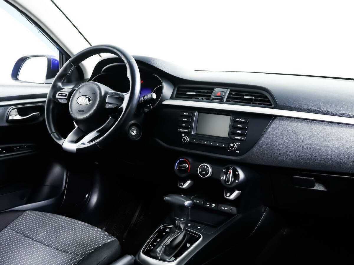 Купить Kia Rio X-Line, 2018, 72 691 км, фото №9
