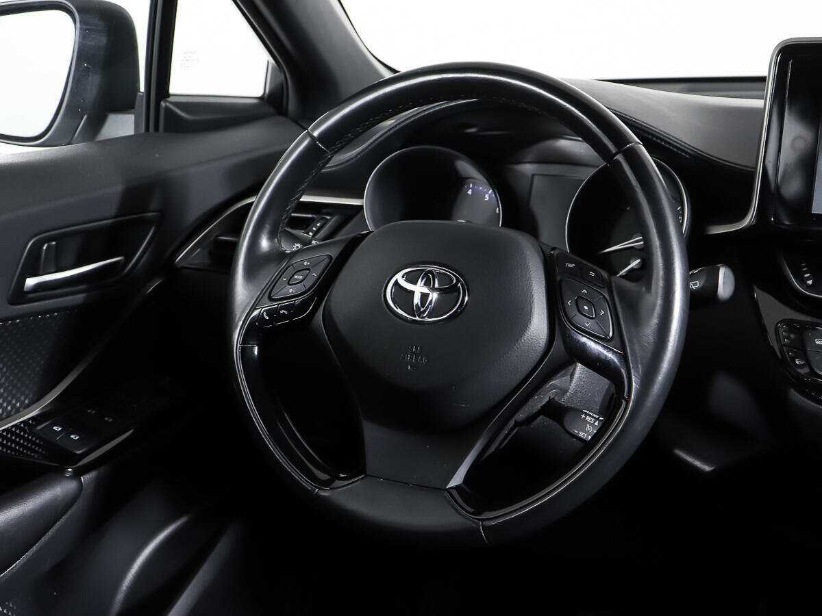 Купить Toyota C-HR, 2018, 52 185 км, фото №15