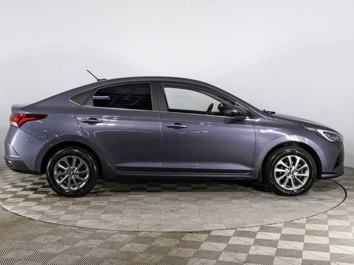Купить Hyundai Solaris, 2021, 65 231 км, фото №4