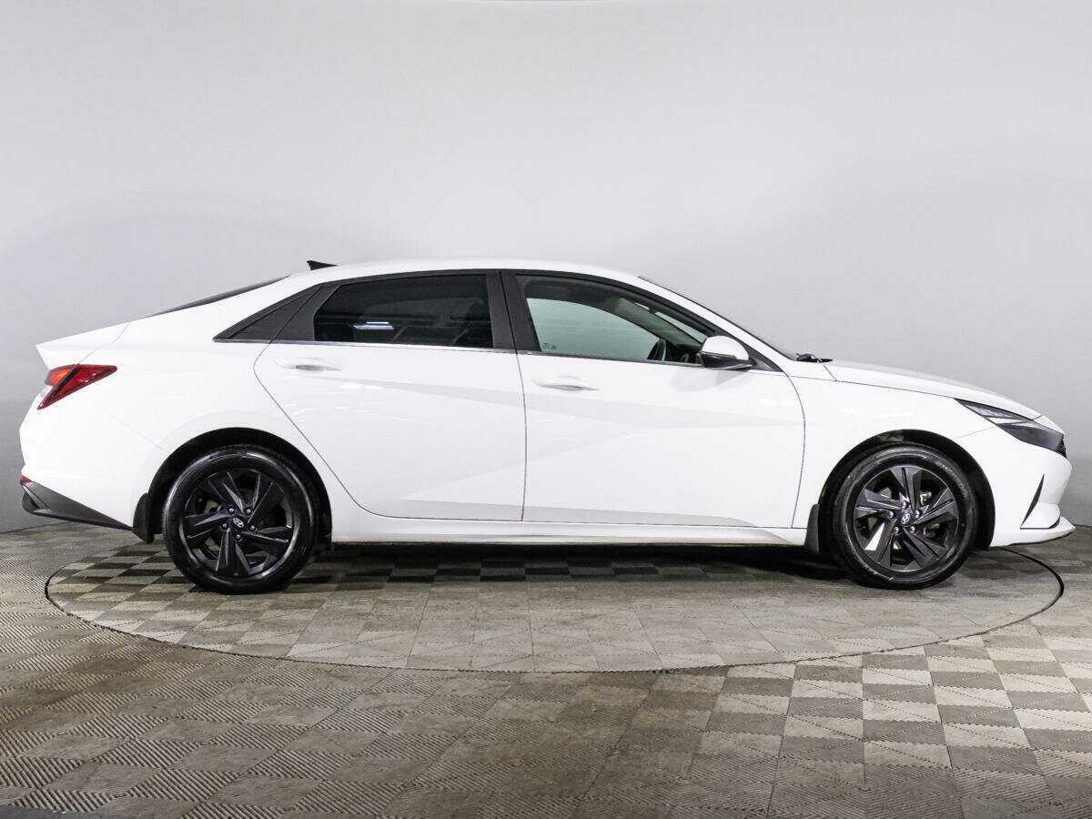 Купить Hyundai Elantra, 2021, 106 533 км, фото №4