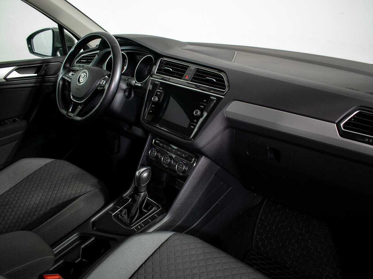 Купить Volkswagen Tiguan L, 2020, 75 530 км, фото №7