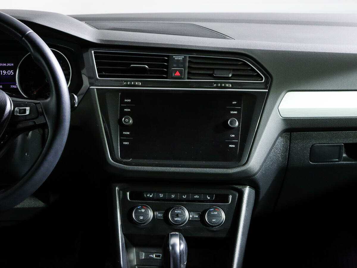 Купить Volkswagen Tiguan, 2018, 48 584 км, фото №11