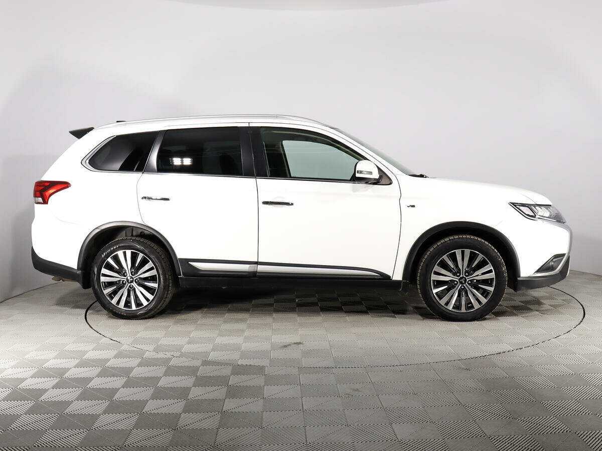 Купить Mitsubishi Outlander, 2019, 228 149 км, фото №5