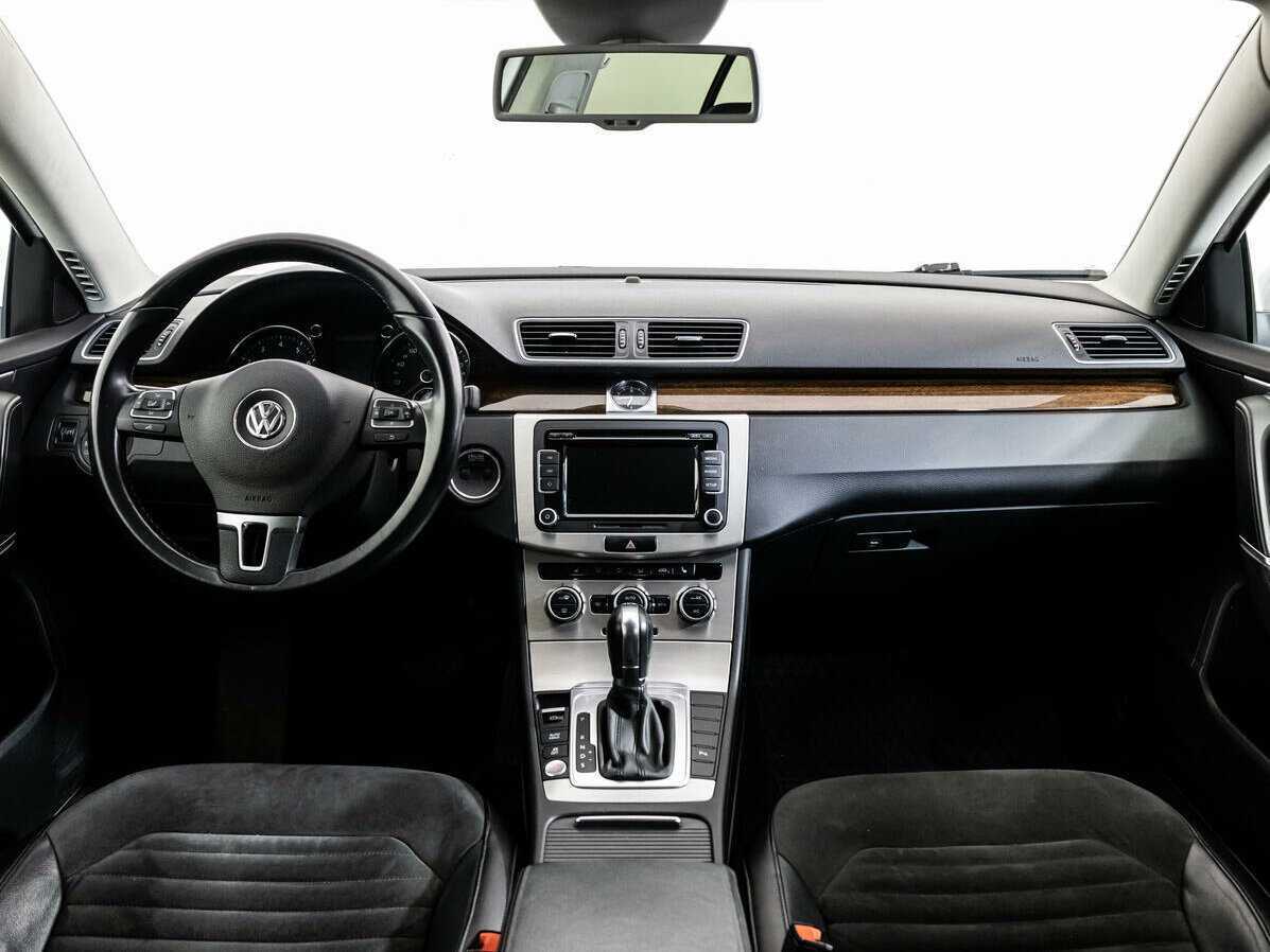 Купить Volkswagen Passat, 2013, 242 820 км, фото №8