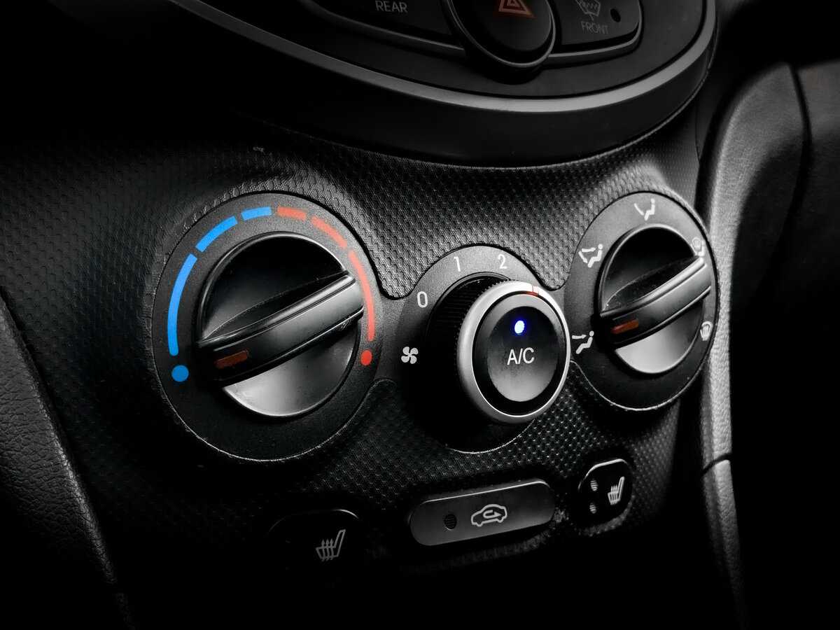 Купить Hyundai Solaris, 2012, 116 845 км, фото №21