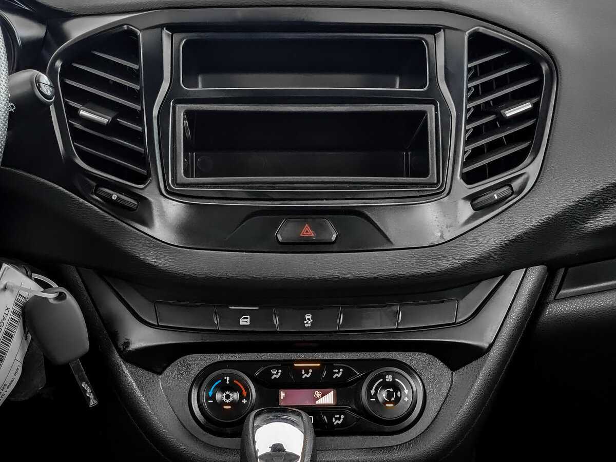 Купить Lada (ВАЗ) Vesta SW, 2021, 68 280 км, фото №13