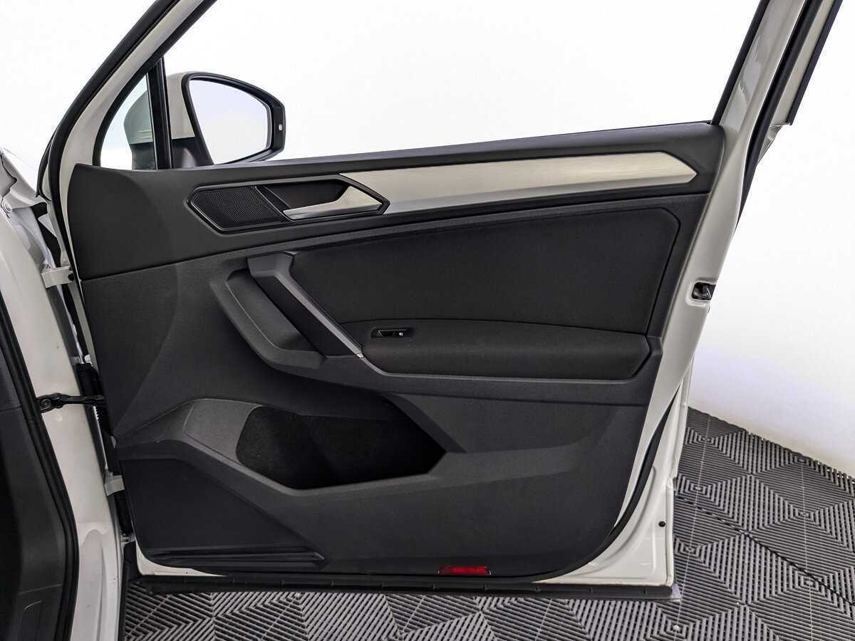 Купить Volkswagen Tiguan, 2017, 132 657 км, фото №21