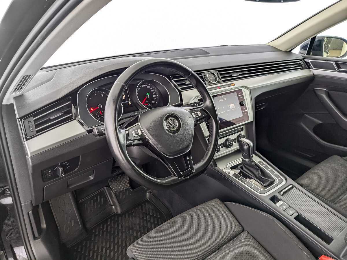 Купить Volkswagen Passat, 2018, 188 206 км, фото №14