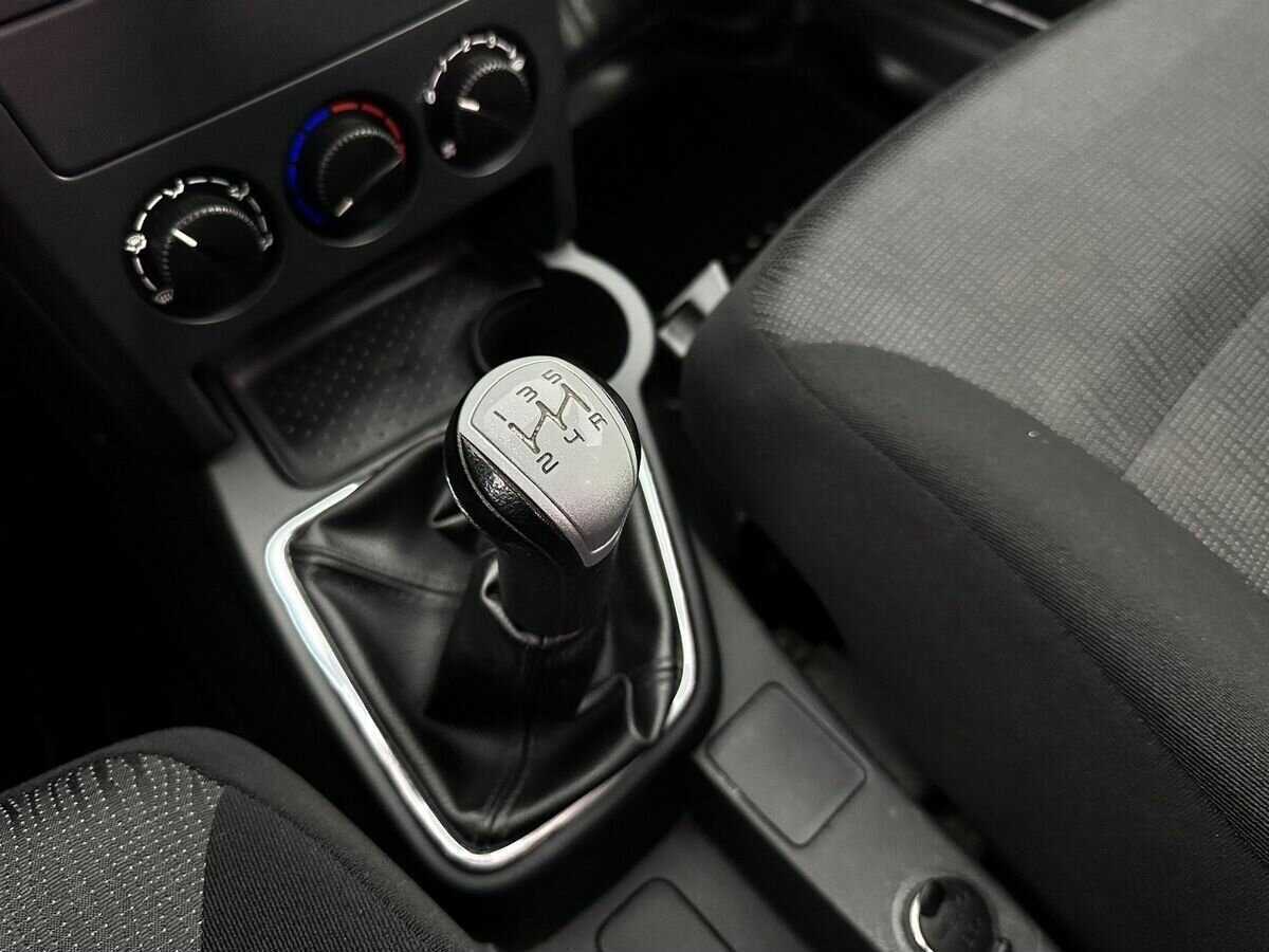 Купить Lada (ВАЗ) Priora, 2017, 118 162 км, фото №13