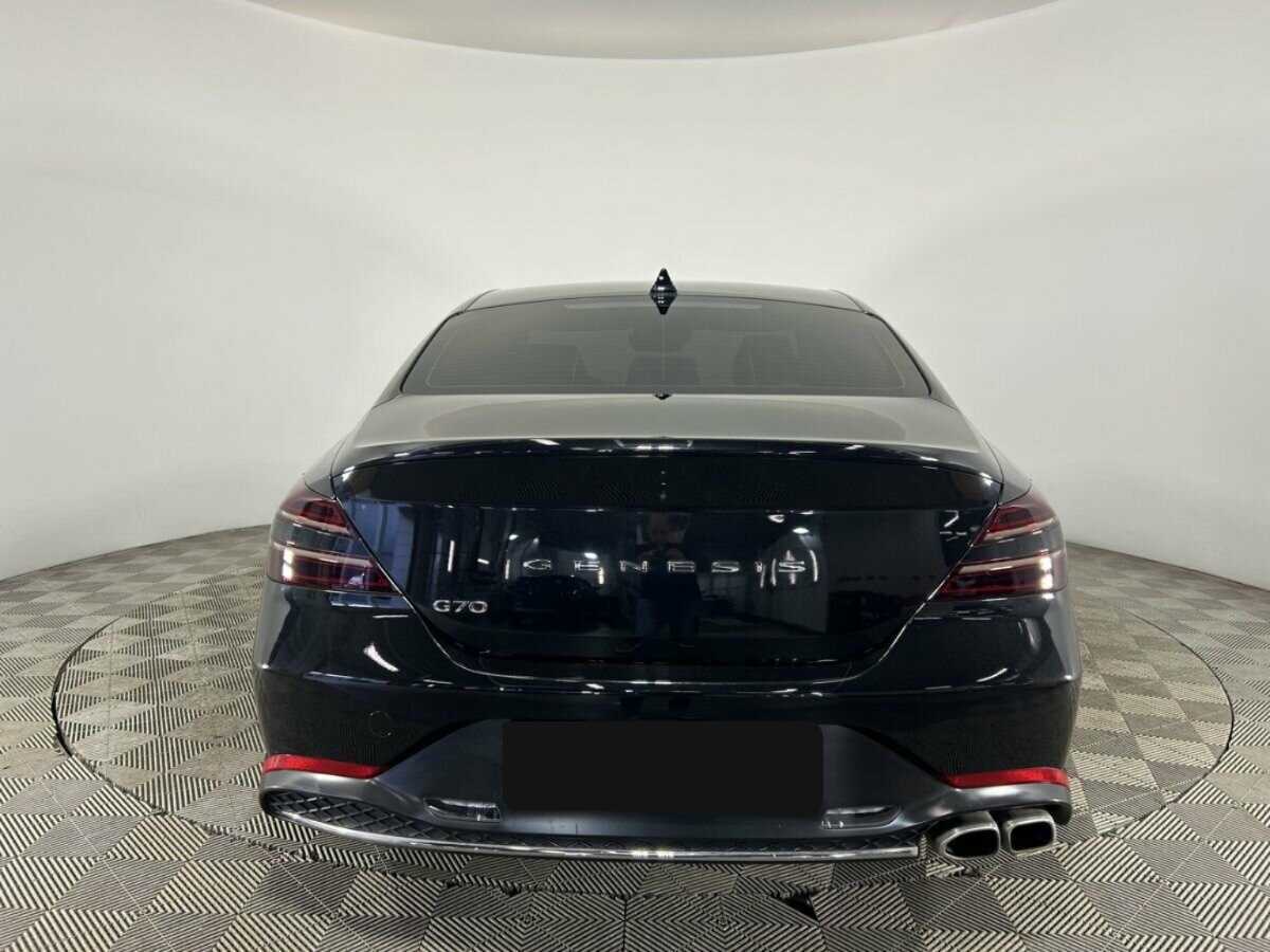 Genesis G70