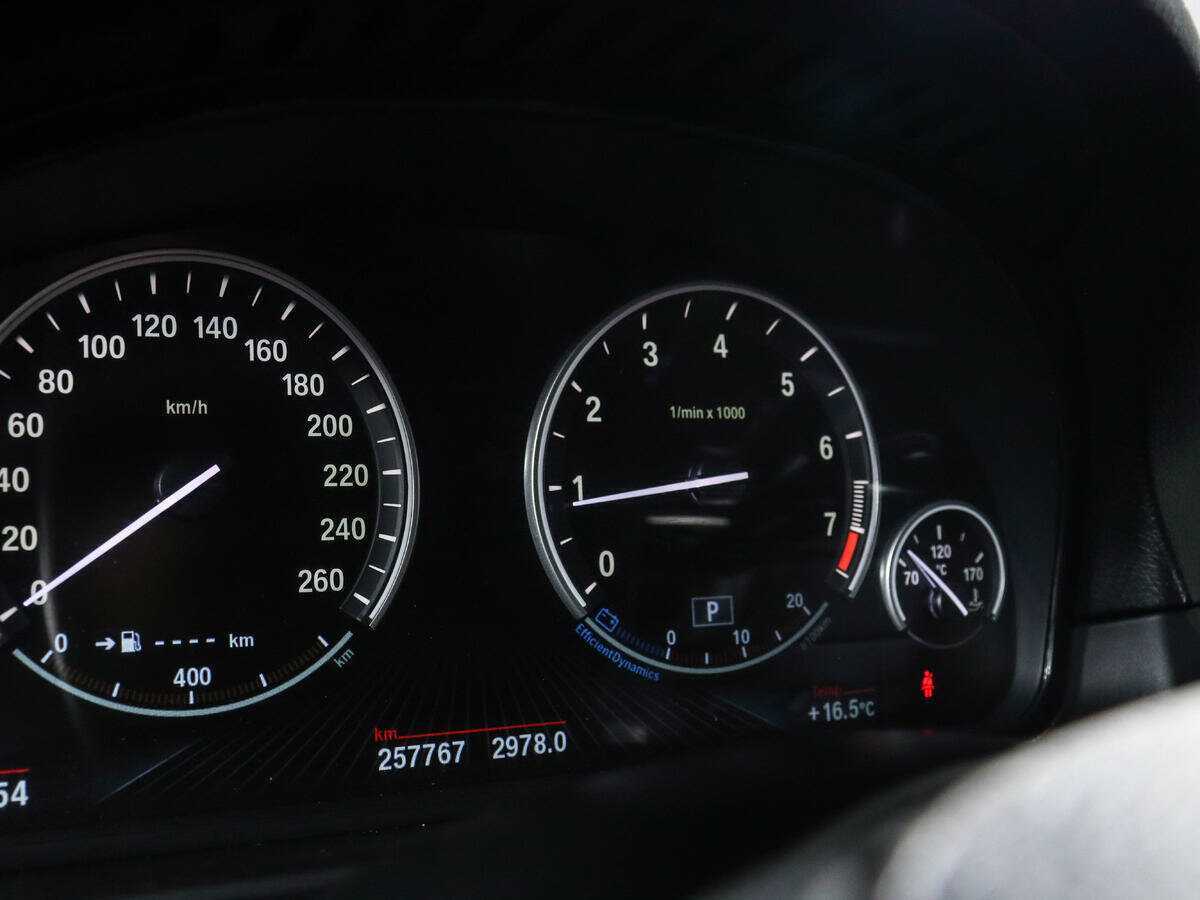 Купить BMW 5 серии 520i, 2014, 257 766 км, фото №9