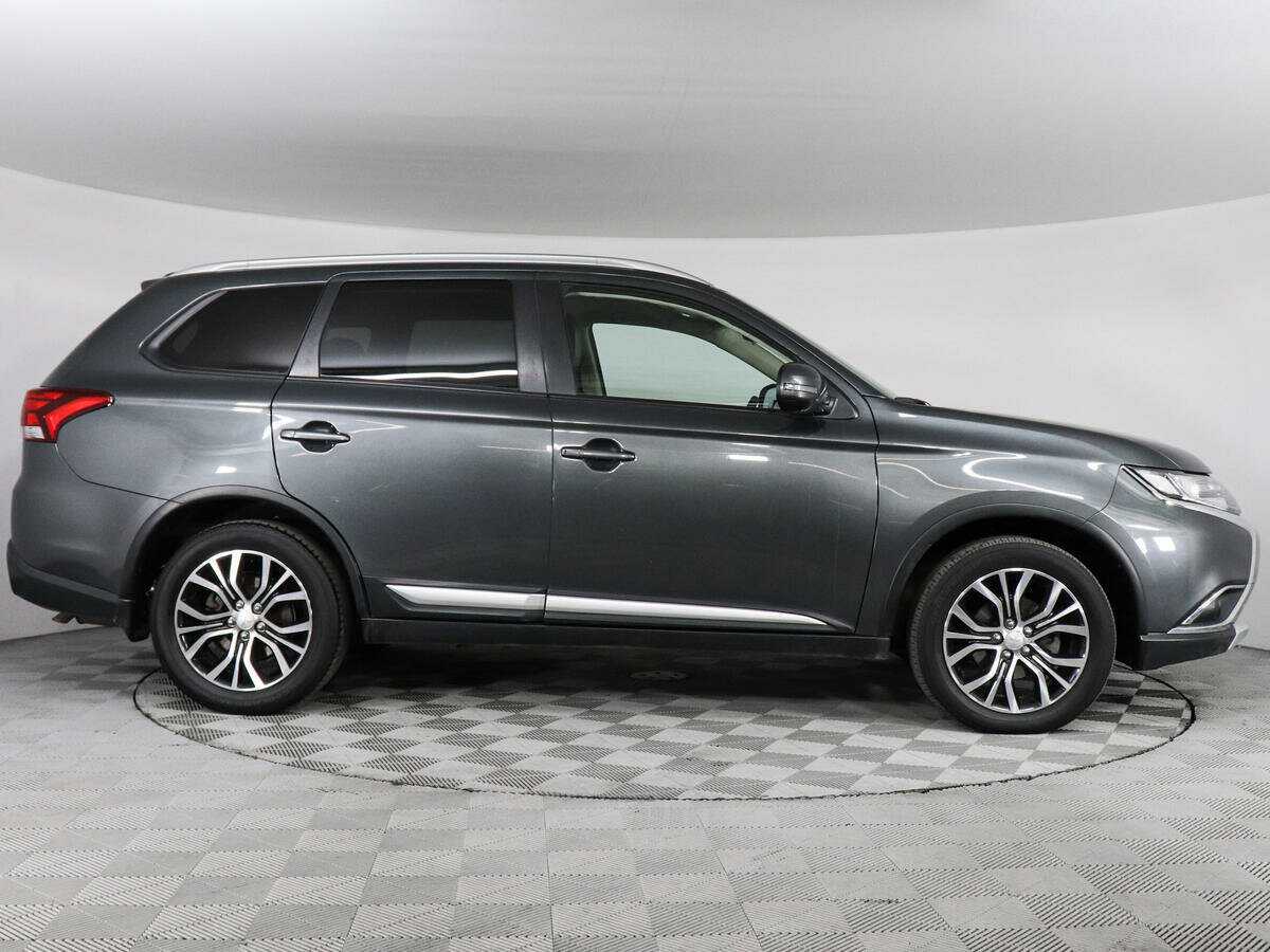 Купить Mitsubishi Outlander, 2018, 98 383 км, фото №4