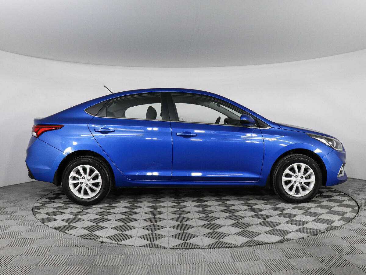 Купить Hyundai Solaris, 2017, 14 660 км, фото №4