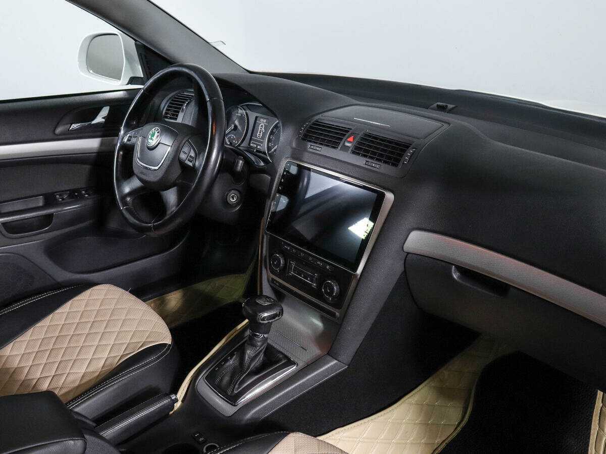 Купить Skoda Octavia, 2012, 195 538 км, фото №9