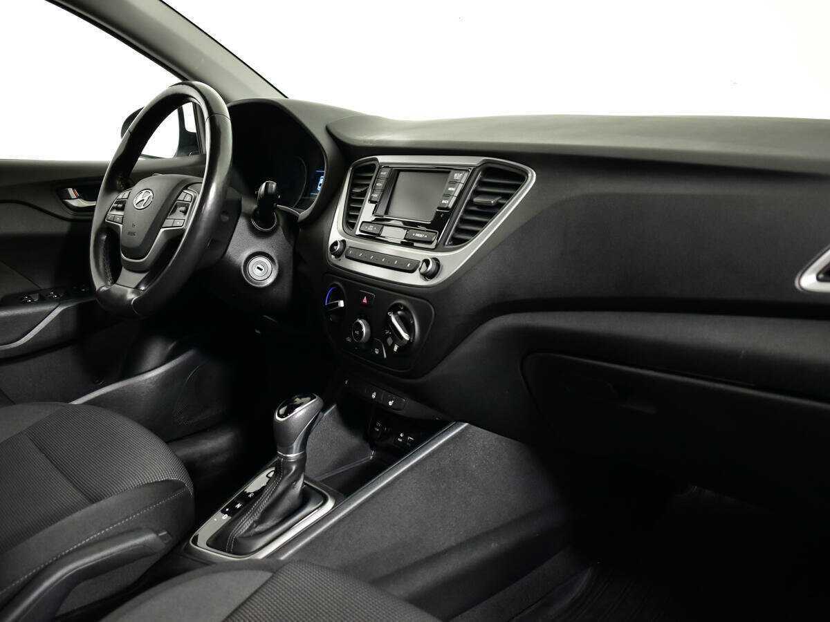 Купить Hyundai Solaris, 2017, 88 359 км, фото №7