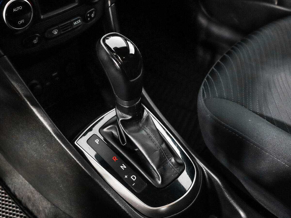 Купить Hyundai Solaris, 2015, 125 082 км, фото №10