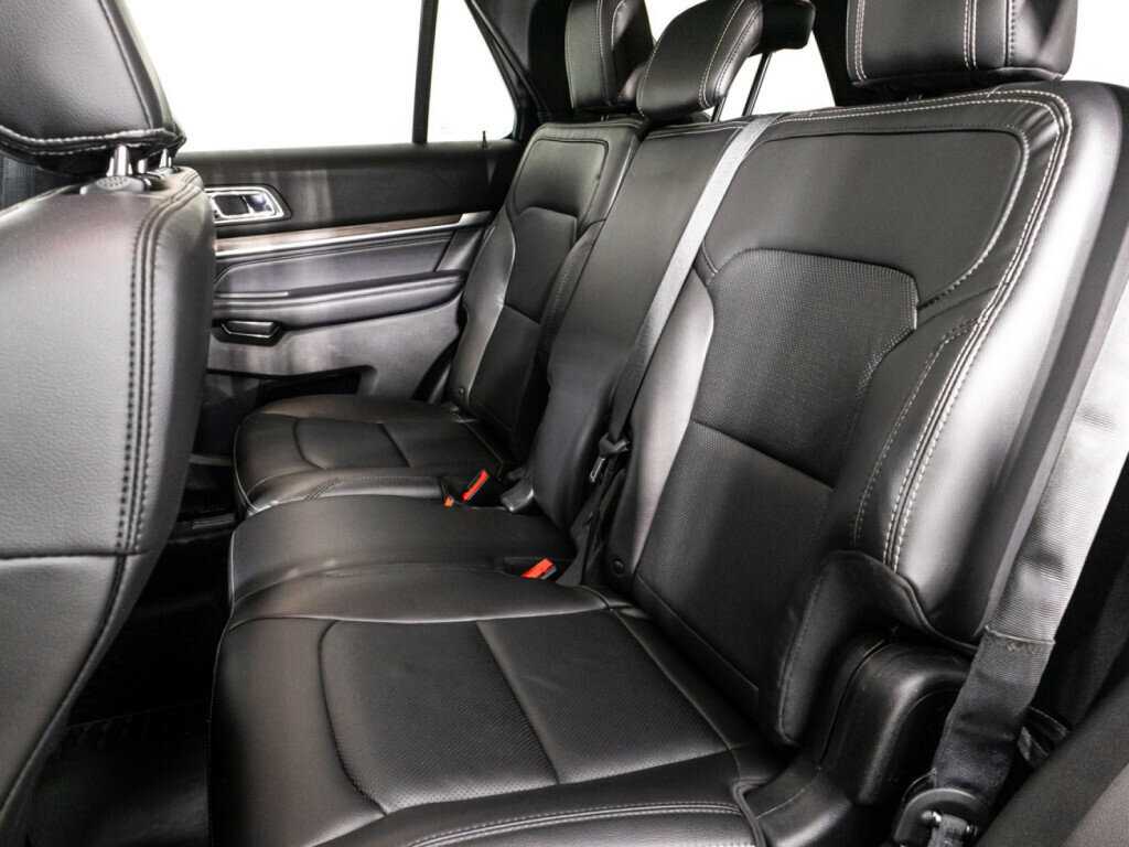Купить Ford Explorer, 2018, 194 299 км, фото №10
