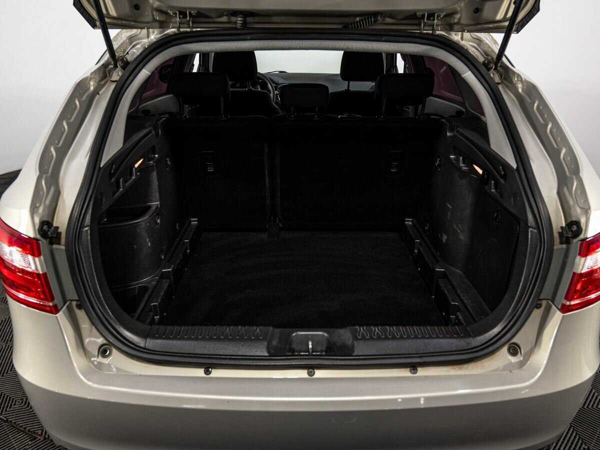 Купить Lada (ВАЗ) Vesta SW, 2019, 47 000 км, фото №22