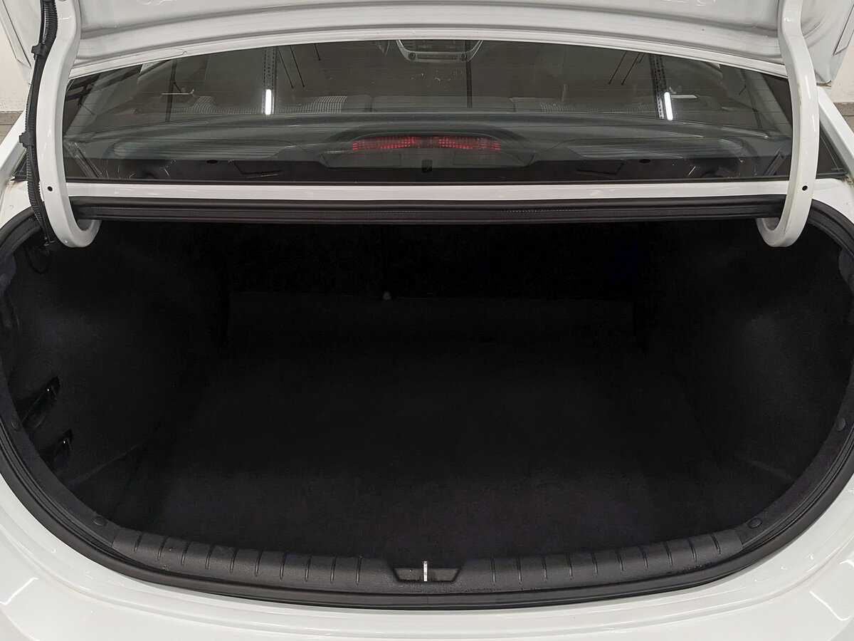 Купить Hyundai Solaris, 2017, 88 966 км, фото №10