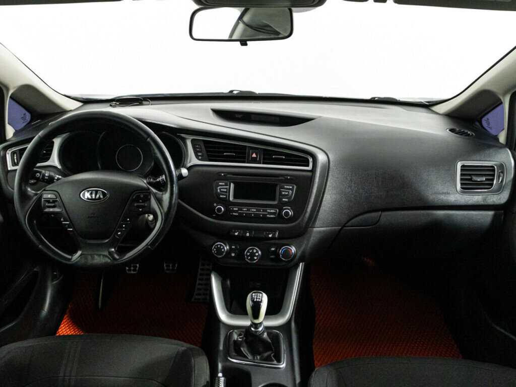 Купить Kia Ceed, 2015, 221 767 км, фото №13
