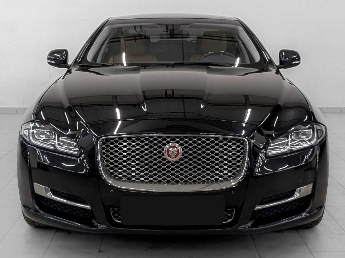 Jaguar XJ