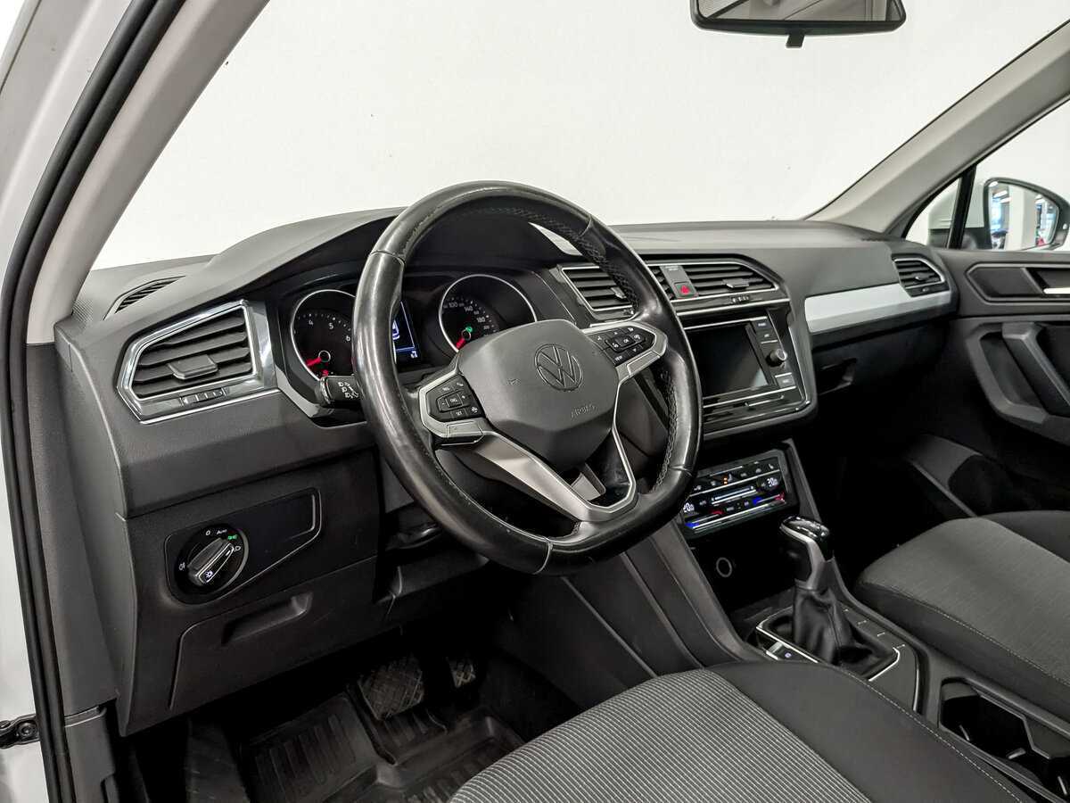 Купить Volkswagen Tiguan, 2021, 166 747 км, фото №16