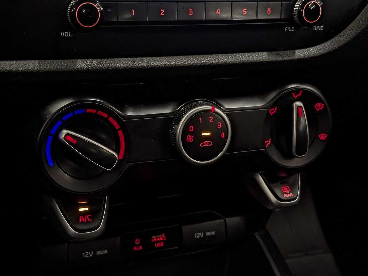 Купить Kia Rio X-Line, 2020, 188 971 км, фото №21