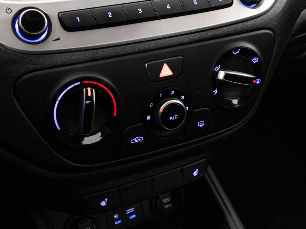 Купить Hyundai Solaris, 2019, 63 096 км, фото №14