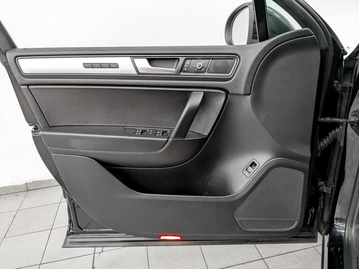 Купить Volkswagen Touareg, 2013, 166 675 км, фото №17